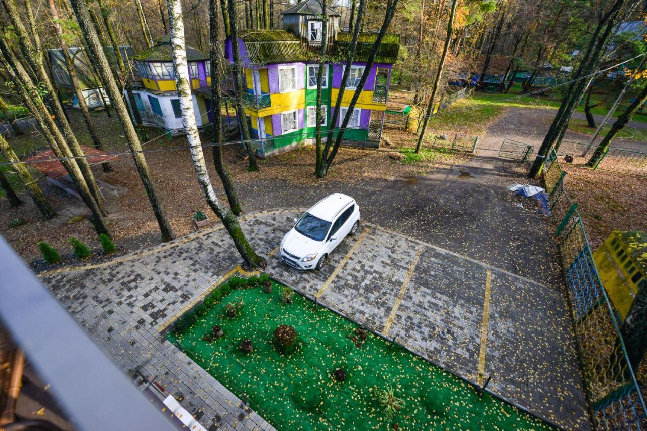 Forest Hotel Polis'ke Buitenkant foto